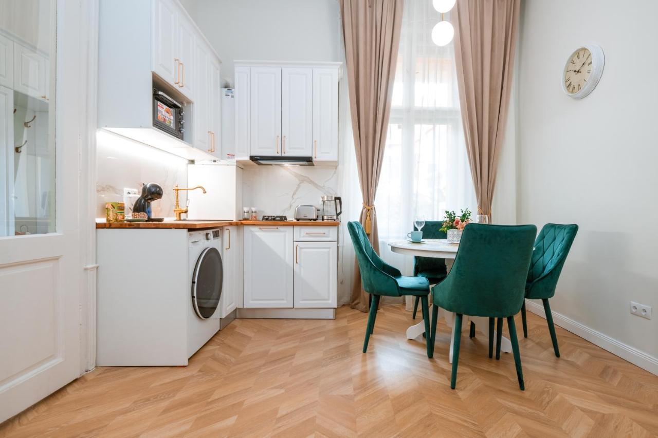 Apartament De Lux Central, P-Ta Matei Corvin คลูจ-นาโปกา ภายนอก รูปภาพ