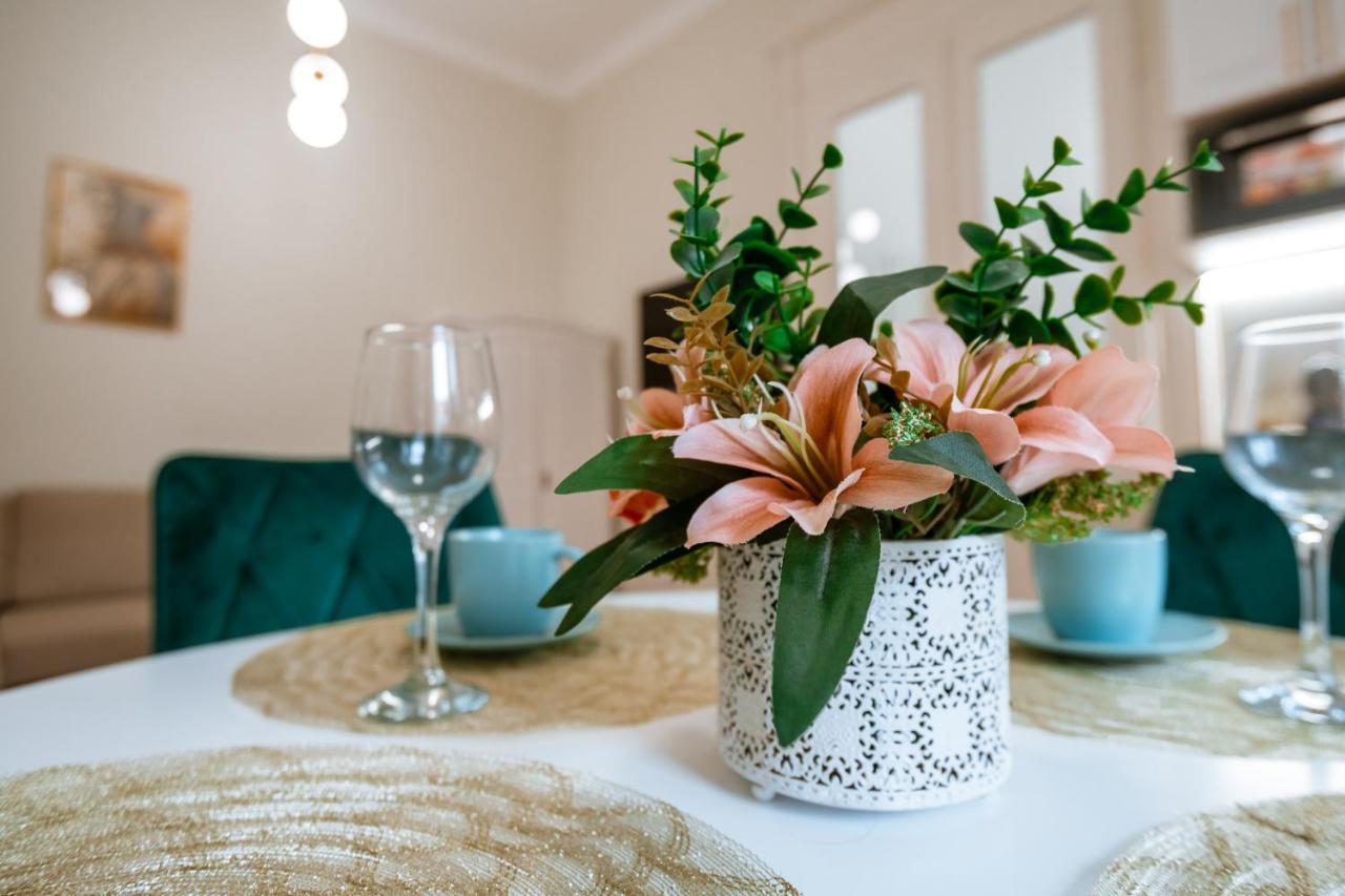 Apartament De Lux Central, P-Ta Matei Corvin คลูจ-นาโปกา ภายนอก รูปภาพ